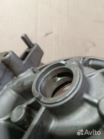 Опорный кронштейн распредвала tiguan passat cawa C