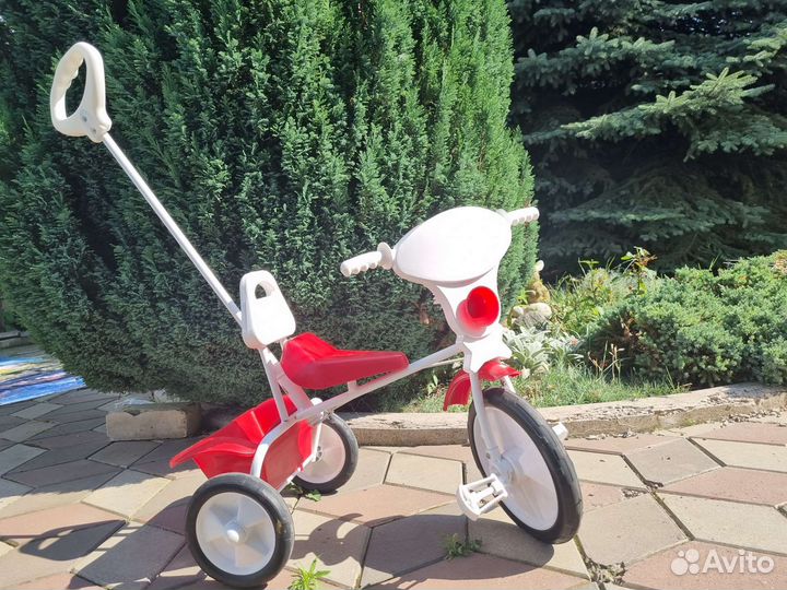 Детский трехколесный велосипед