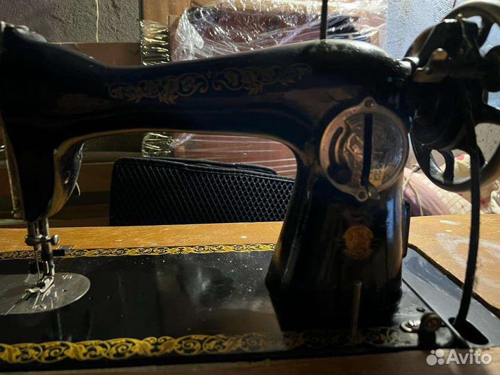Швейная машинка ножная подольск