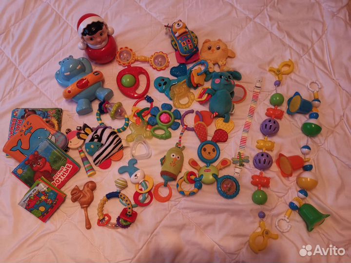 Игрушки для малышей пакетом