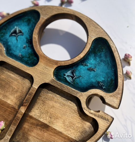 Винный столик