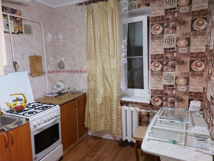 3-к. квартира, 55 м², 4/4 эт.