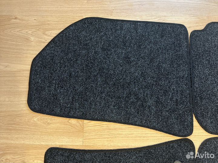 Ковры ToyotaAvensis ll в салон