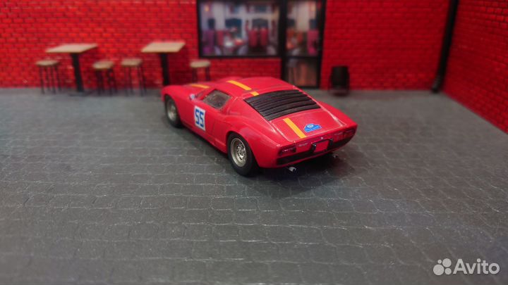 Lamborghini miura 1:43