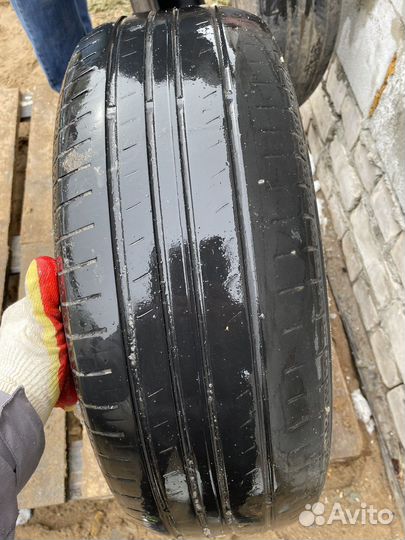 Yokohama BluEarth AE50 215/65 R16