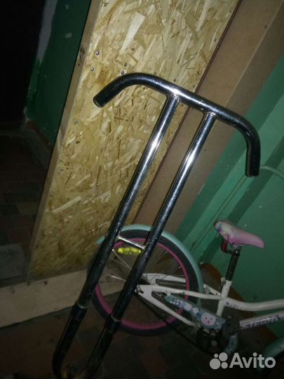 Трехколесный велосипед