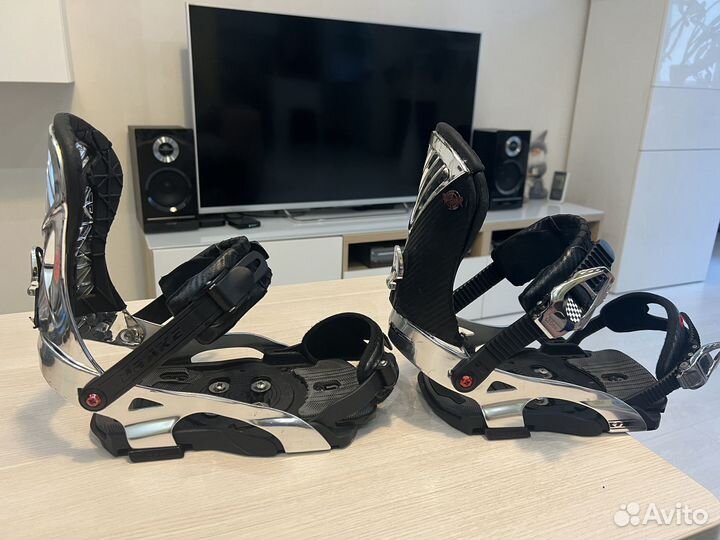 Продам крепления для сноуборда drake