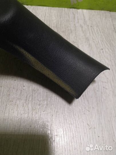 Обшивка стойки Шкода Октавия А4