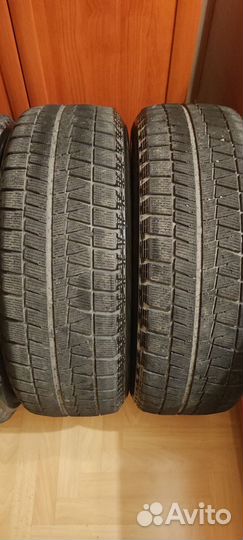 Bridgestone Blizzak Revo GZ 225/60 R17