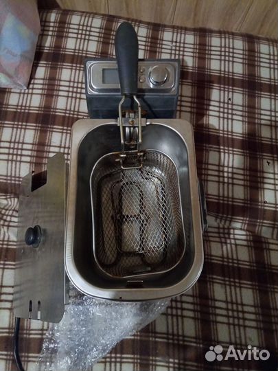 Фритюрница bork G501 б/у