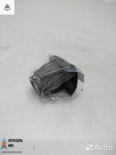 Заглушка Volkswagen Golf 4 2000 1J0837167