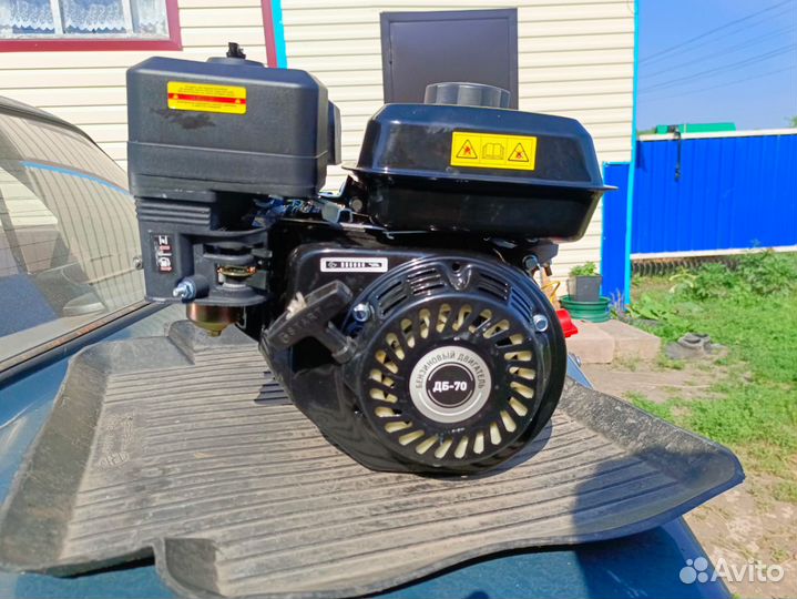 Бензиновый двигатель 7