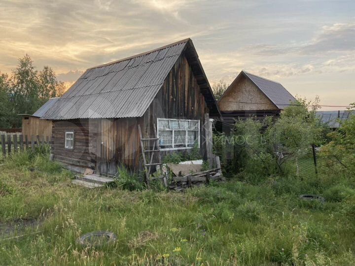 Дача 20 м² на участке 9 сот.