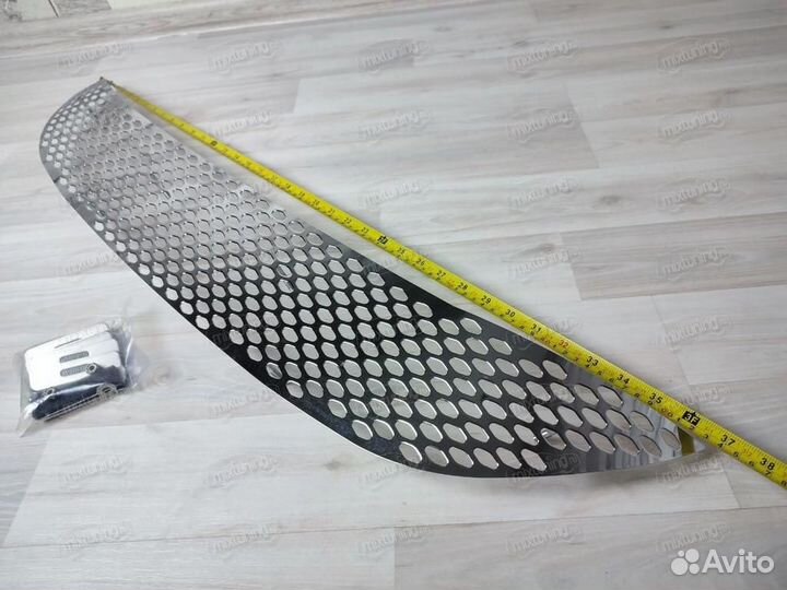 Решетка в бампер Hyundai i40 2011-2015 новая