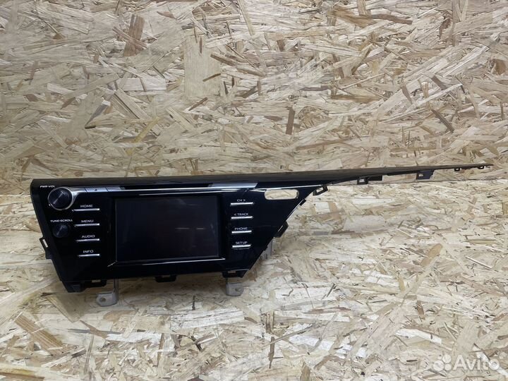 Магнитола Toyota Camry 70