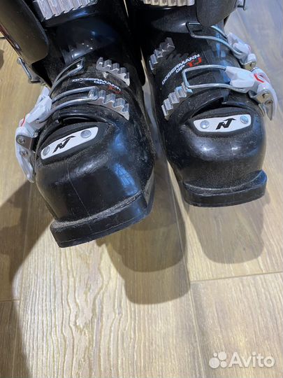 Горнолыжные ботинки детские