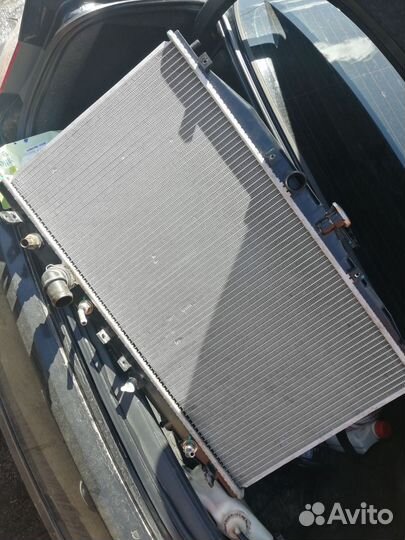 Радиатор охлаждения двигателя Honda accord 7