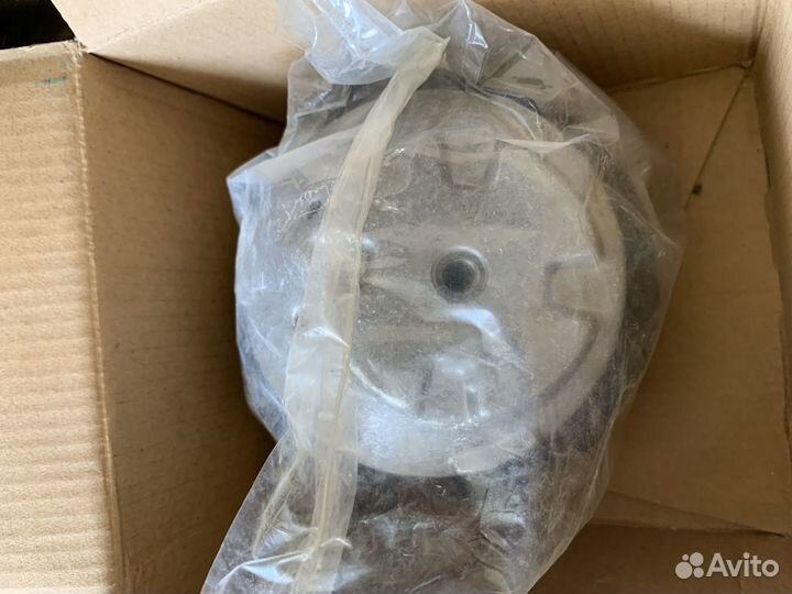 Опора двигателя правая mercedes W210, W202