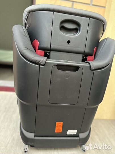 Автокресло Britax Romer Kidfix 2R 15-36 кг