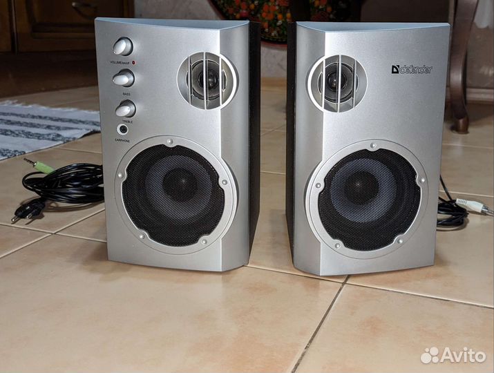 Надёжные колонки Defender SPK-A25
