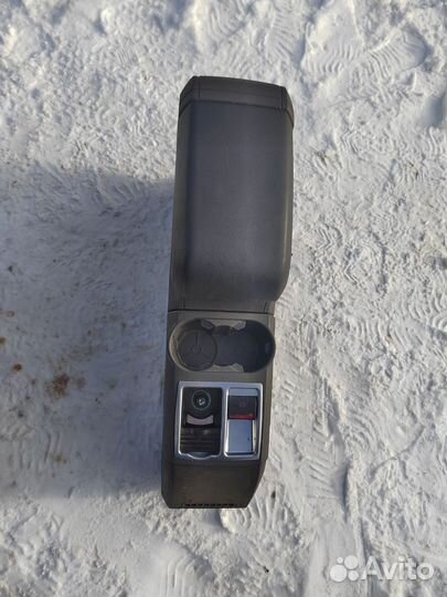 Подлокотник ford с мах