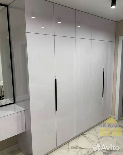 Встроенный шкаф