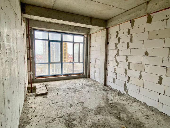 2-к. квартира, 84 м², 8/13 эт.