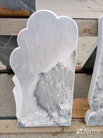 Памятники из мрамора