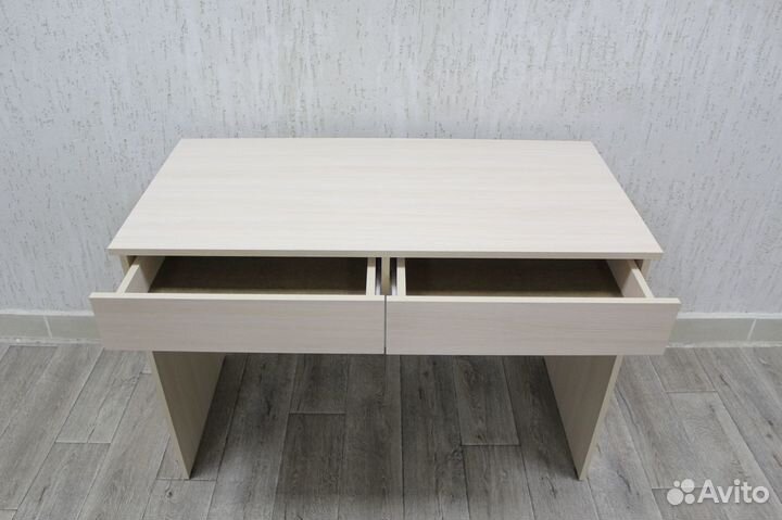 Стол письменный №4 (новый,от фабрики)