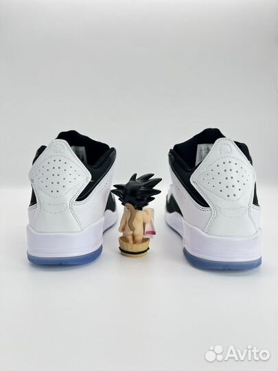 Кроссовки nike air jordan courtside 23 фиолетовые