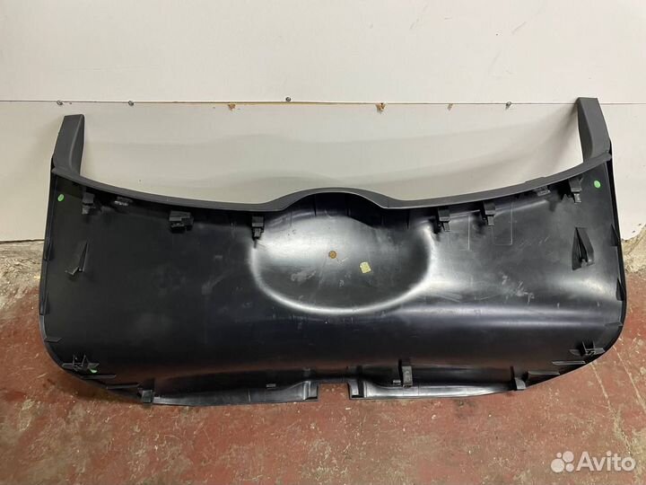 Обшивка двери багажника Octavia A5 1Z5867975F