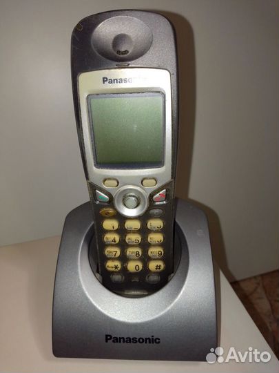 Телефонный аппарат с трубкой