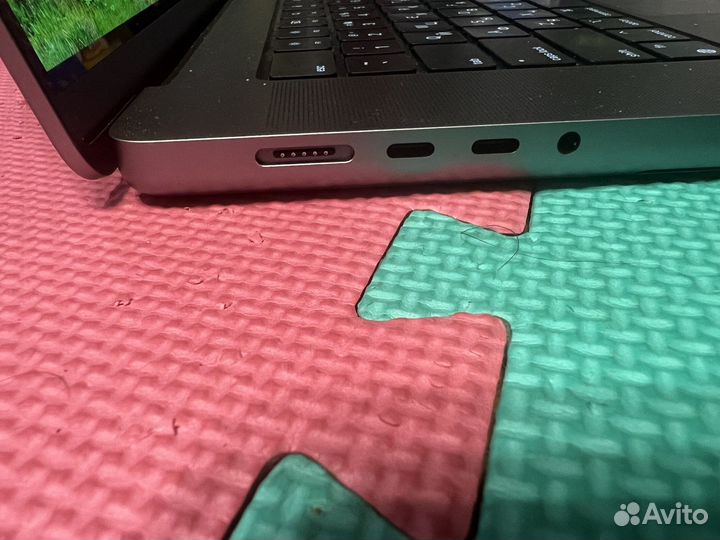 Apple macbook Pro 16 M1 Pro 2021, 16 gb озу, 1Tb