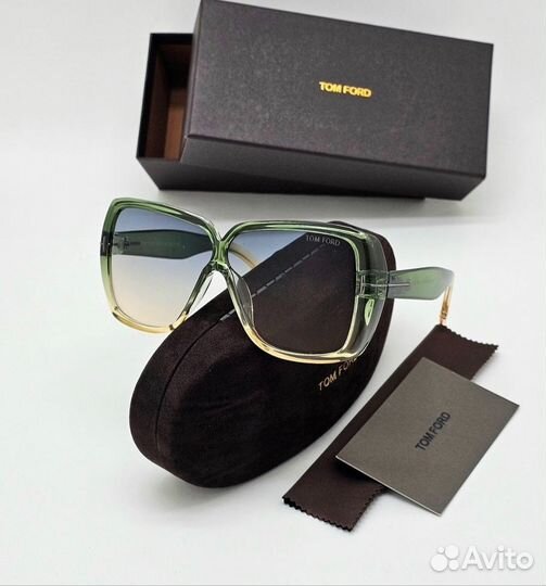 Oчки солнцезащитные Tom Ford