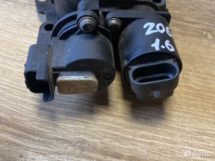 Peugeot 206 дросельная заслонка 1,6 бензин