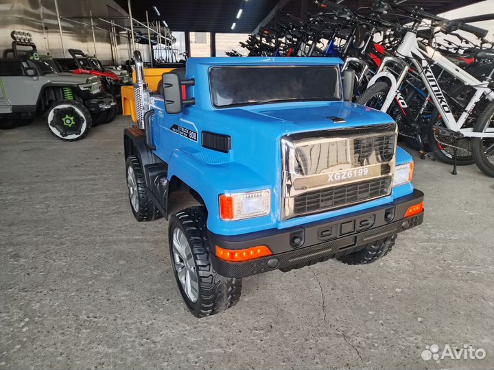 Электромобиль Грузовик