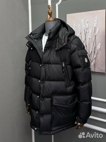 Пуховик Moncler