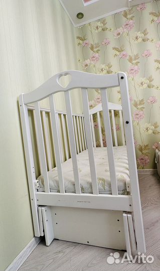 Детская кроватка 120х60 с маятником дерево