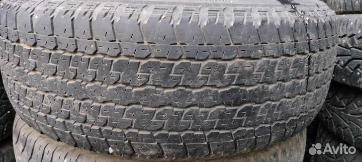 Bridgestone Dueler H/T 275/65 R17
