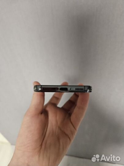 Samsung Galaxy S23, 8/256 ГБ