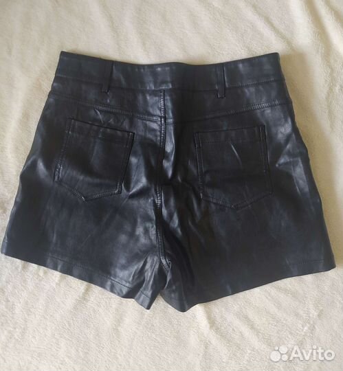 Шорты женские