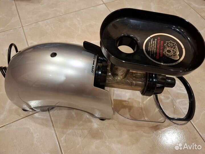 Соковыжималка Wellra TGJ50S