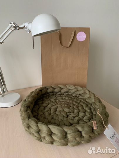 Лежанка для собак и кошек