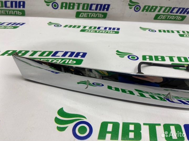 Молдинг крышки багажника задний Jaguar Xf 276DT