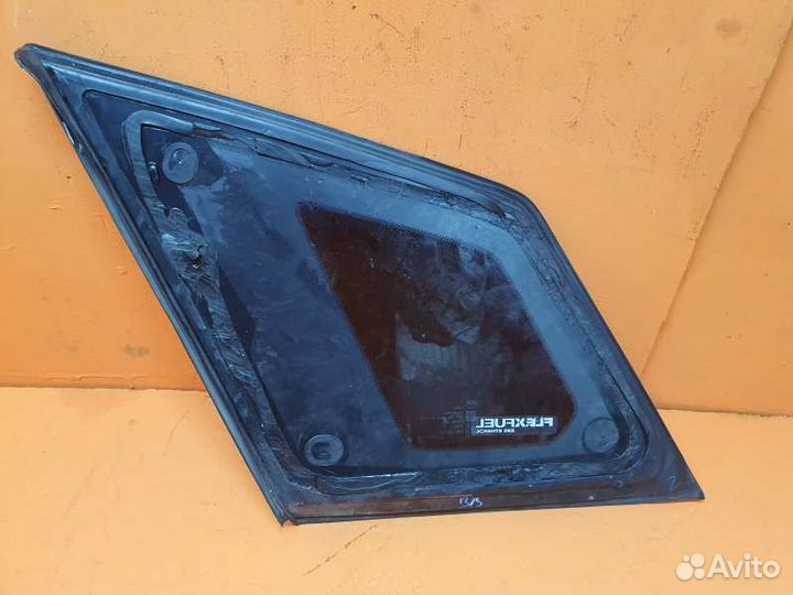 Форточка багажника задняя правая Cadillac Srx 3.6