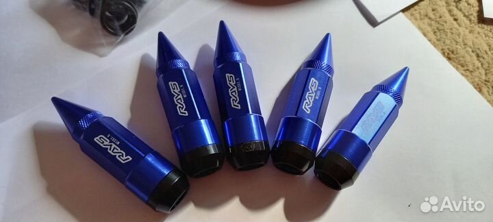 Гайки пики колесные