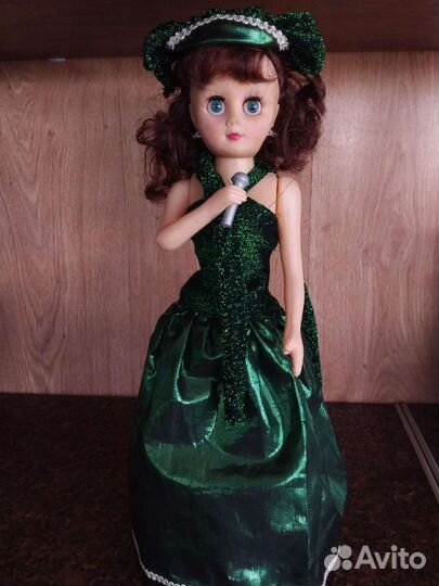 Кукла музыкальная