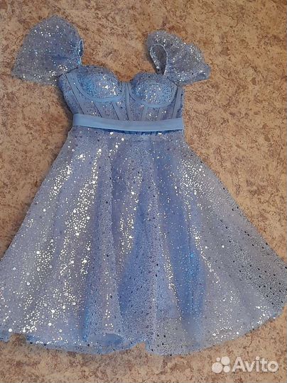 Вечернее платье