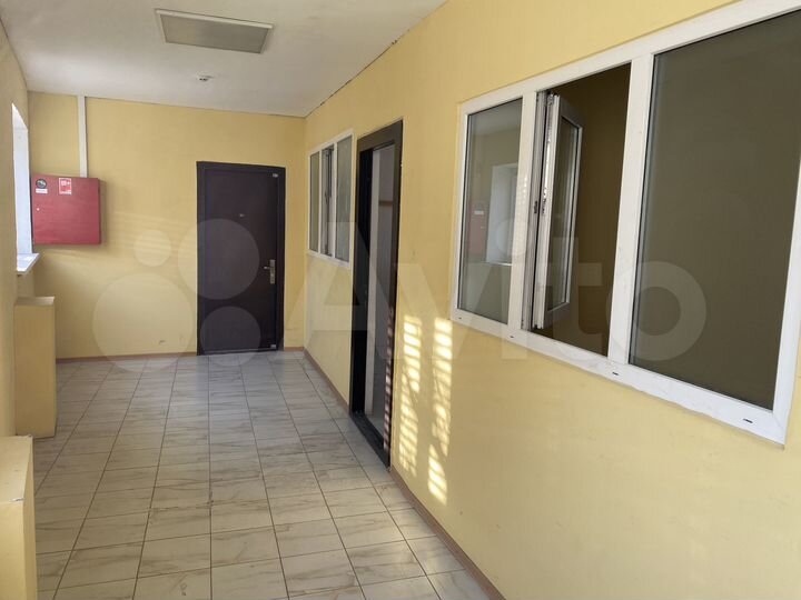 Склад, 300 м²