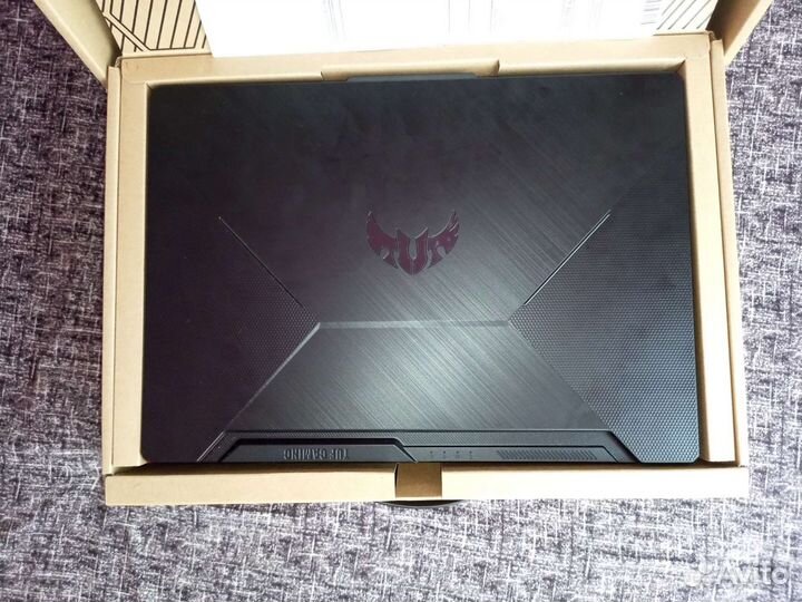Игровой ноутбук Asus 144Гц i5 10300 8/512G GTX1650